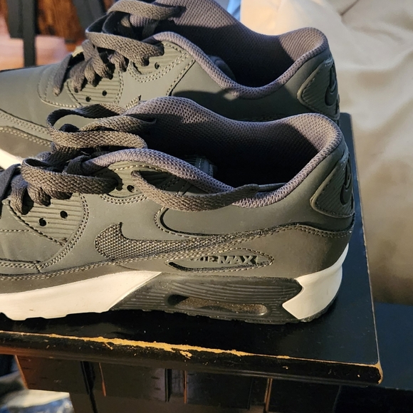 Nike Air Max 90 - Picture 7 of 16